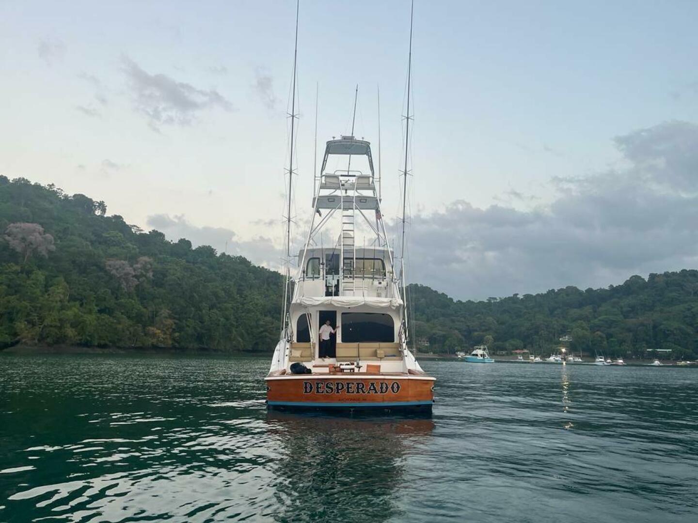 2008 Hatteras 77 Enclosed Bridge - Image 33