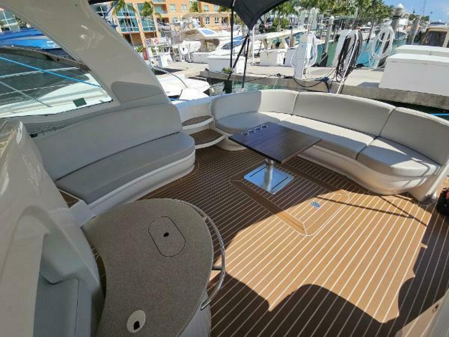 2005 Sea Ray 500 Sundancer - Image 14