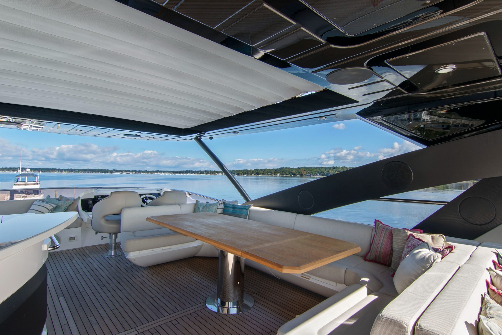 2019 Sunseeker 86 Yacht - Image 16