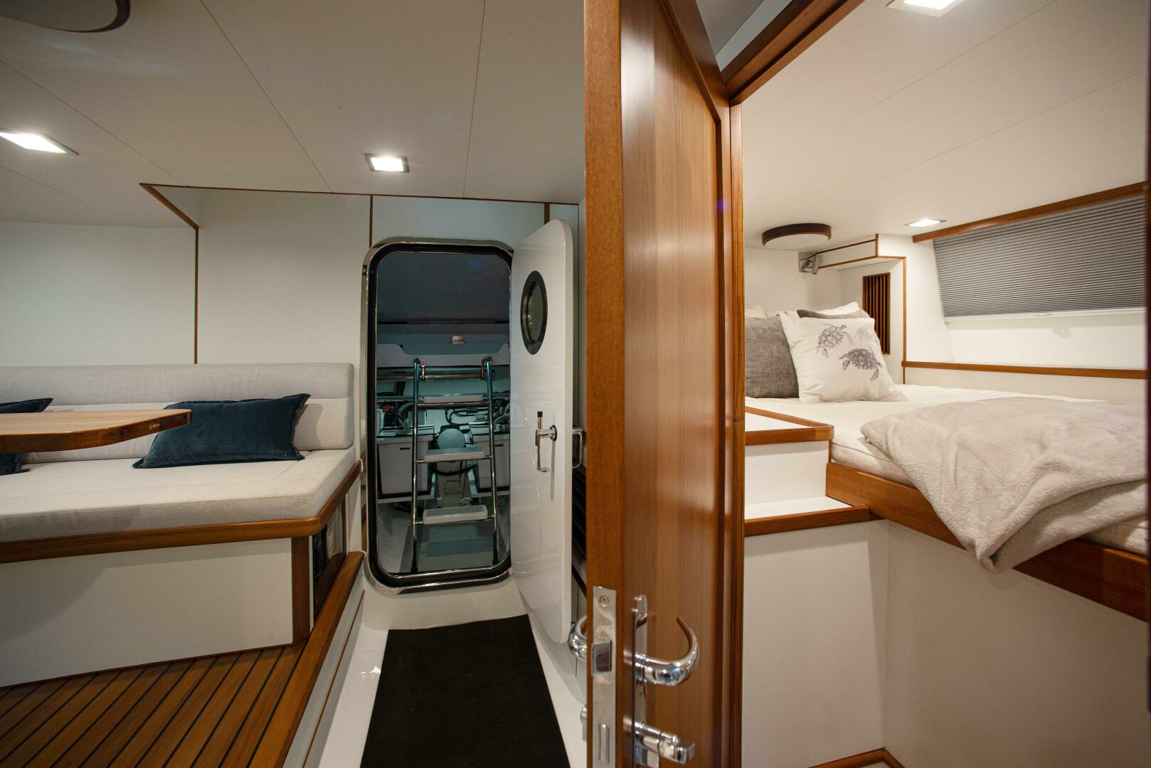 2023 Marlow Explorer 70E-CB - Image 29