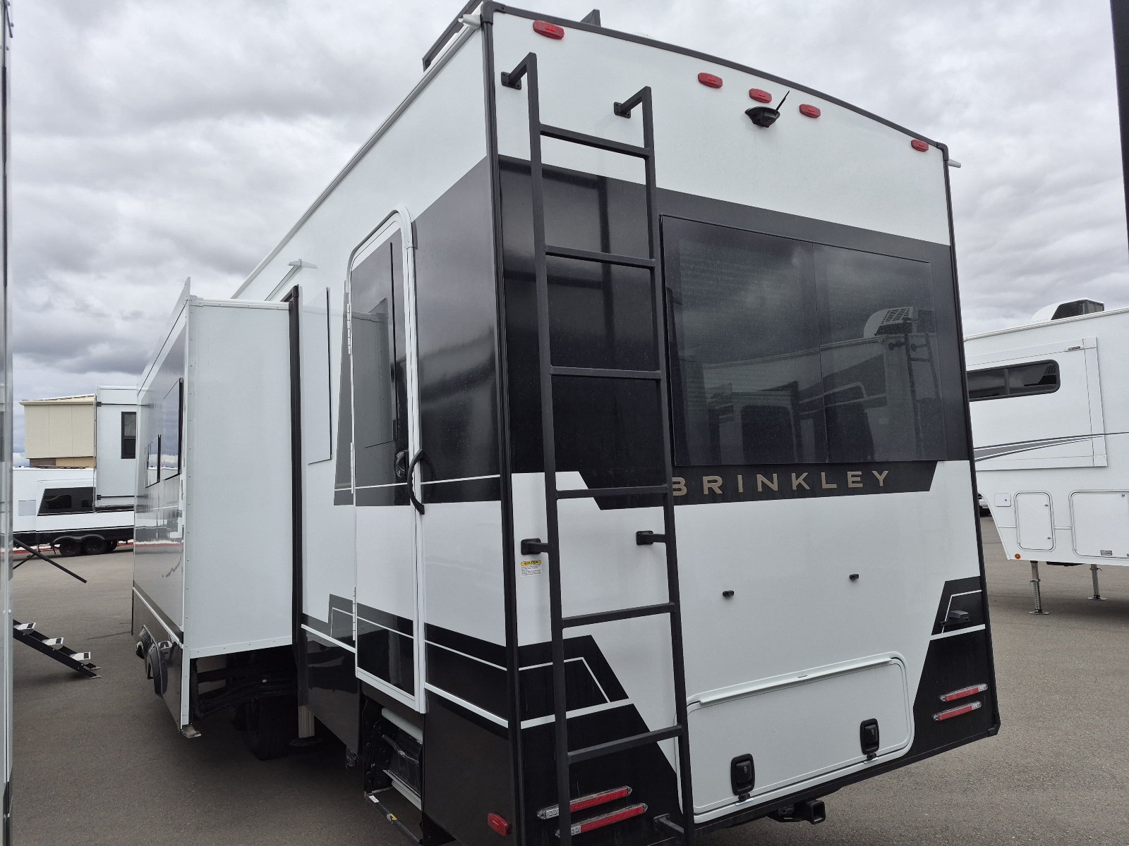 2027 Brinkley RV Model Z 3515 - Image 2