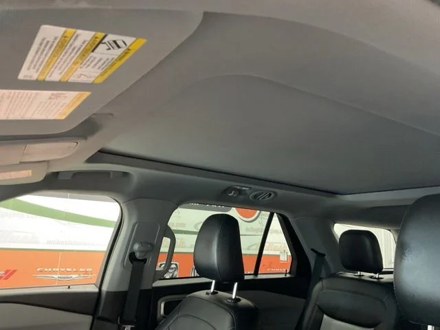 2023 Ford Explorer Utility 4D XLT 4WD - Image 20