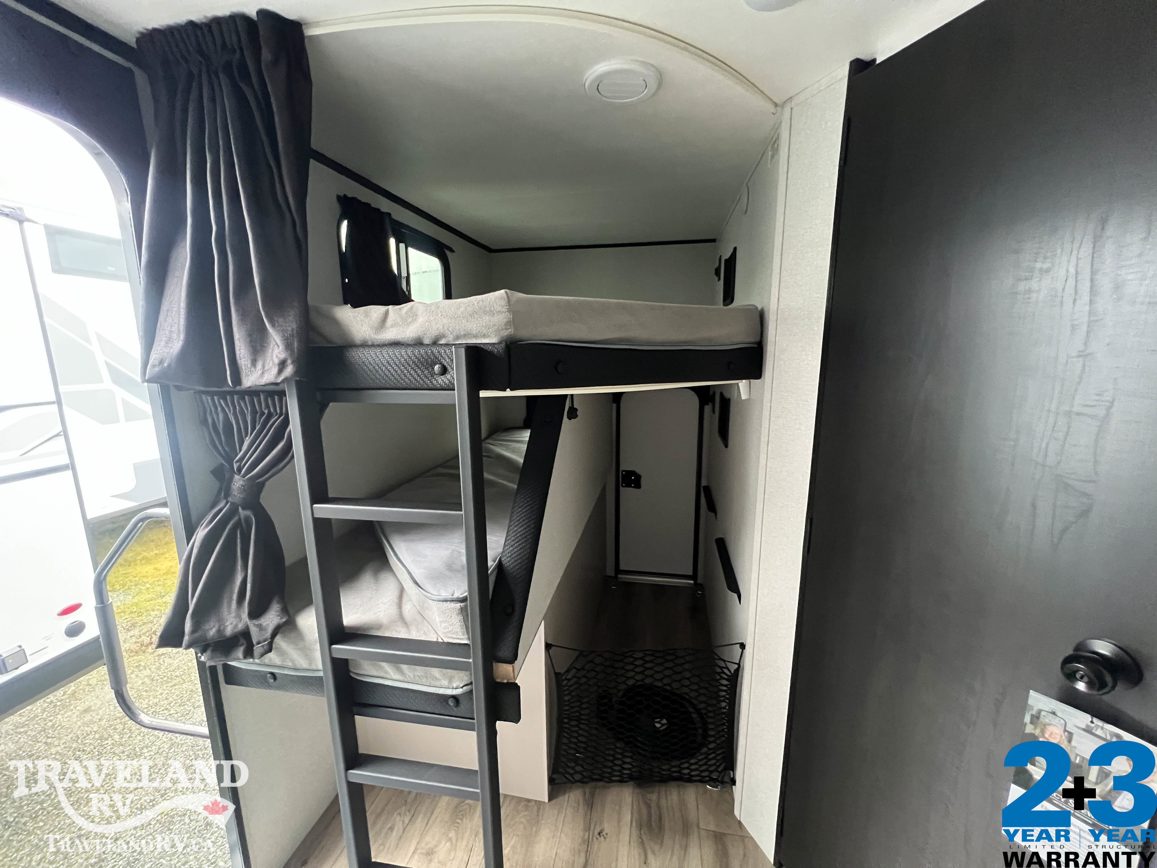 2026 Jayco Jay Feather 25BH - Image 9