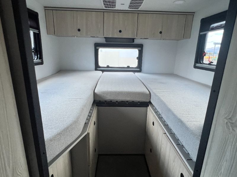 2026 Entegra Coach Condor 23S - Image 9