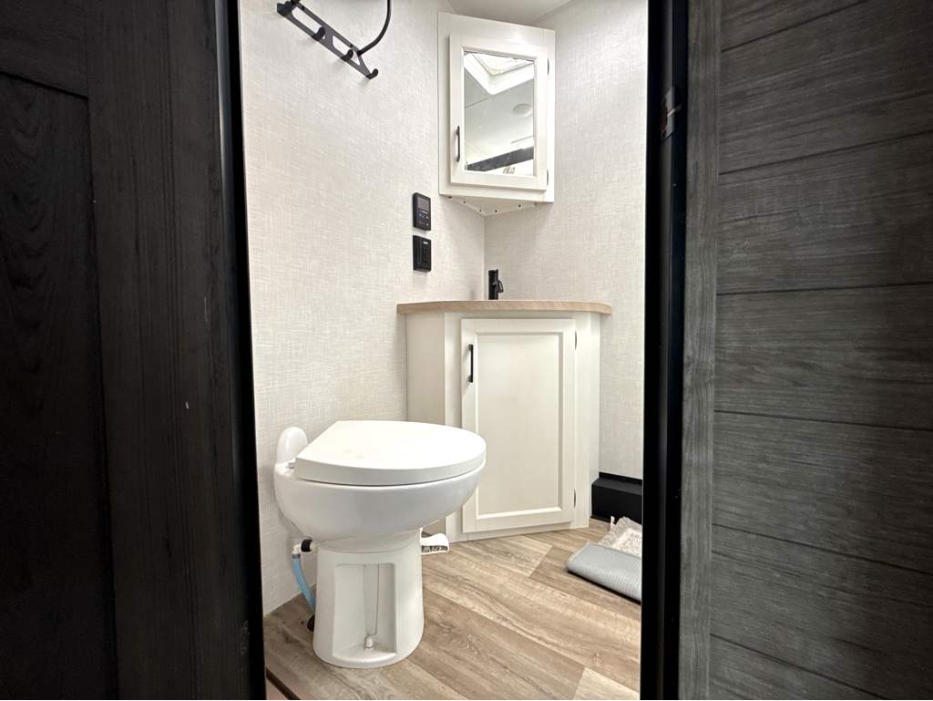 2025 VENTURE SPORTTREK 272VRK - Image 11