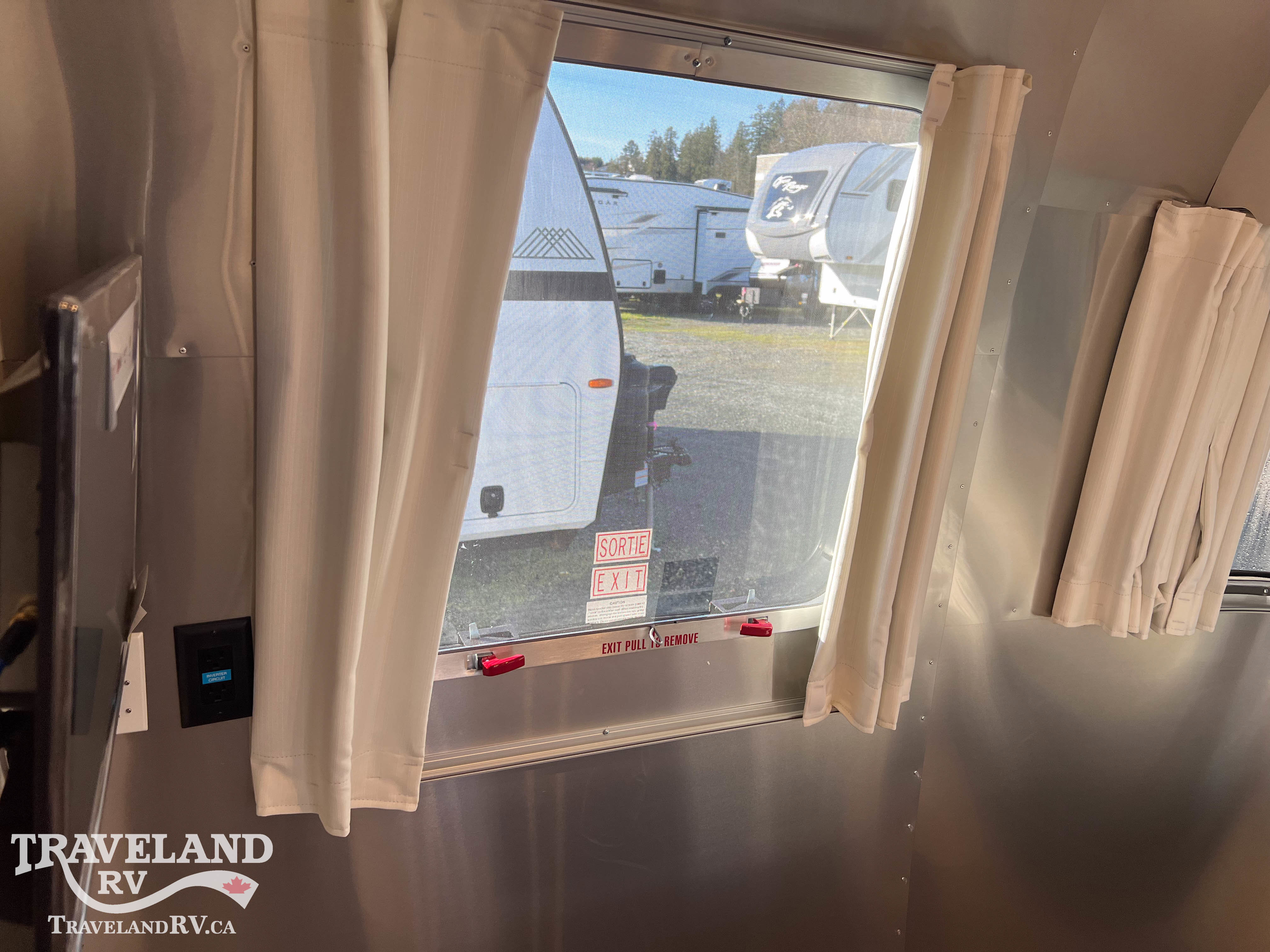 2026 Airstream Flying Cloud 23FBQ - Image 23