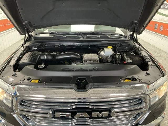 2024 Ram Ram 1500 Pickup Crew Cab Laramie 4WD - Image 11