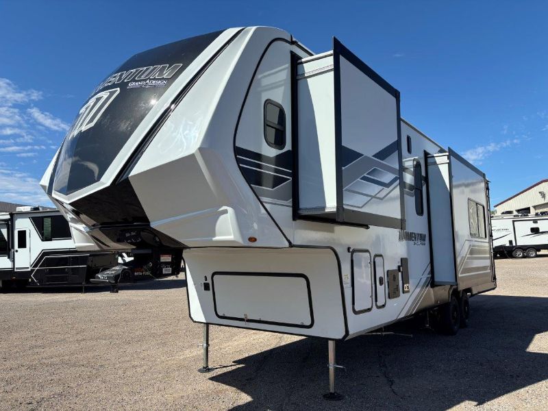 2026 Grand Design Momentum G-Class 325G - Image 2