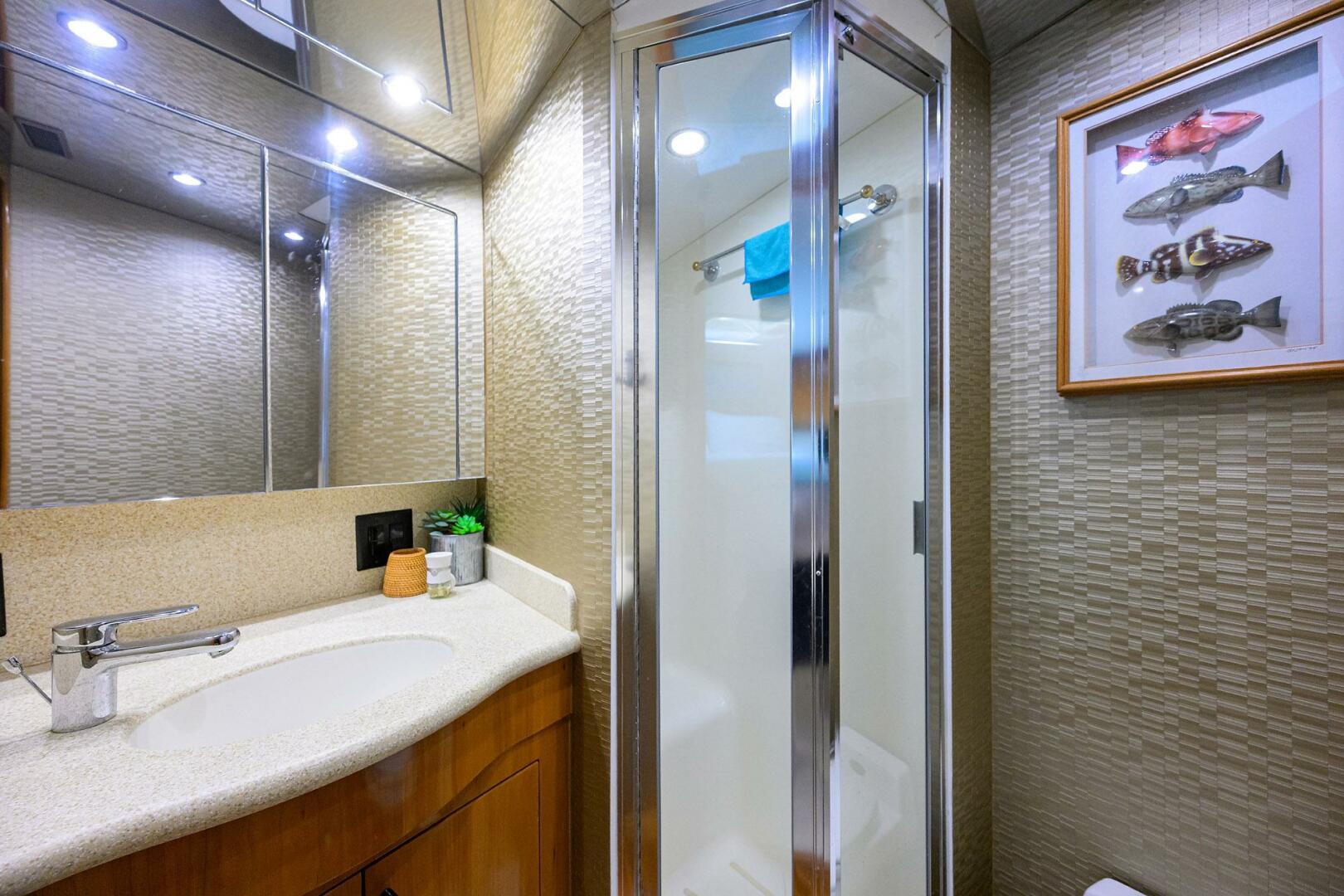 2001 Hatteras 43 Convertible Base - Image 31