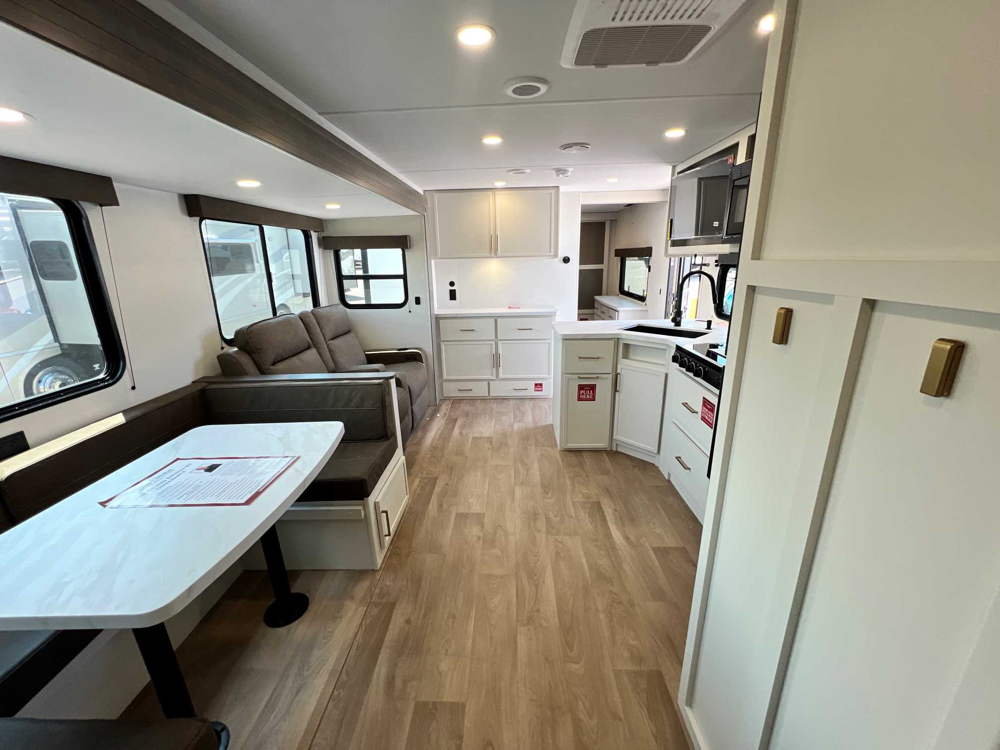 2027 Grand Design Transcend 335BHT - Image 10