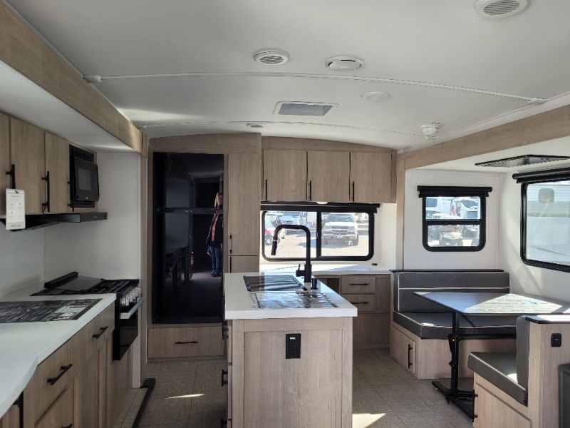 2025 Grand Design Imagine 2670MK - Image 5