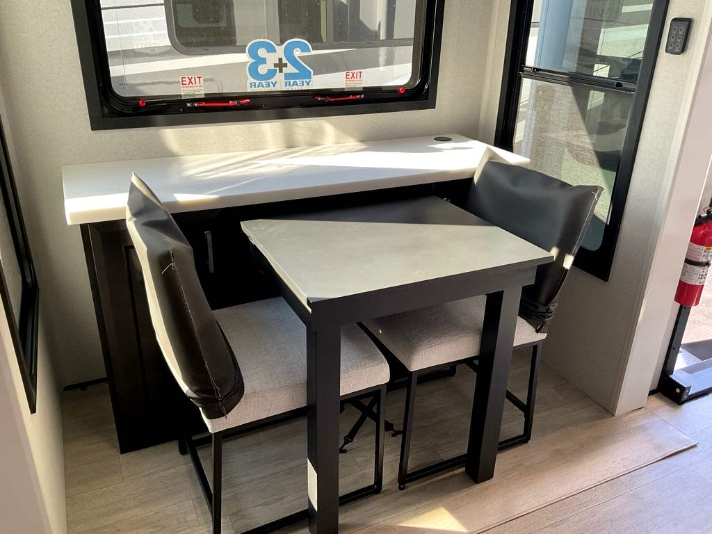2026 JAYCO PINNACLE 39 FLOK - Image 13