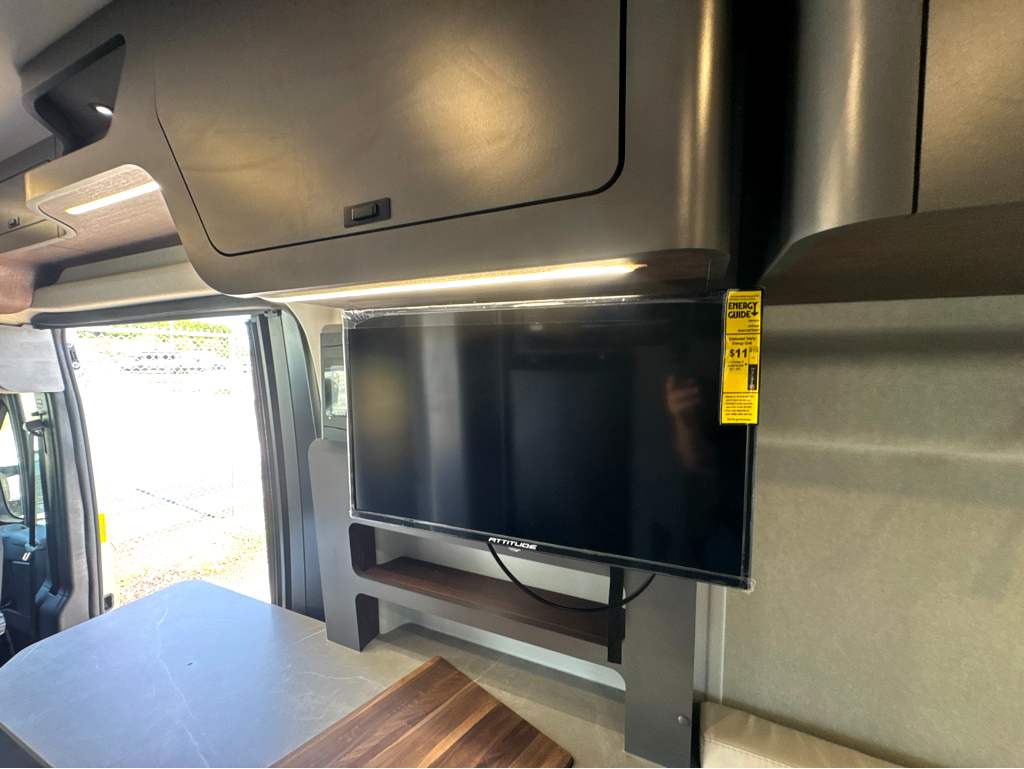 2027 GRAND DESIGN LINEAGE SERIESVP LVP2 - Image 27