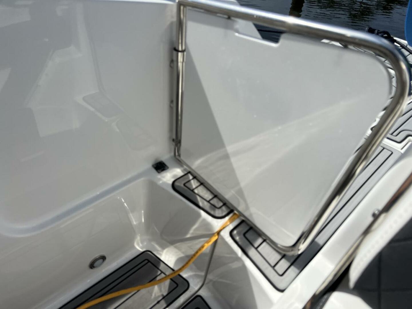 2022 Monterey M-45 - Image 17
