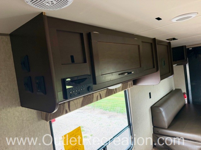 2016 CHEROKEE PATRIOT 25RR - Image 8