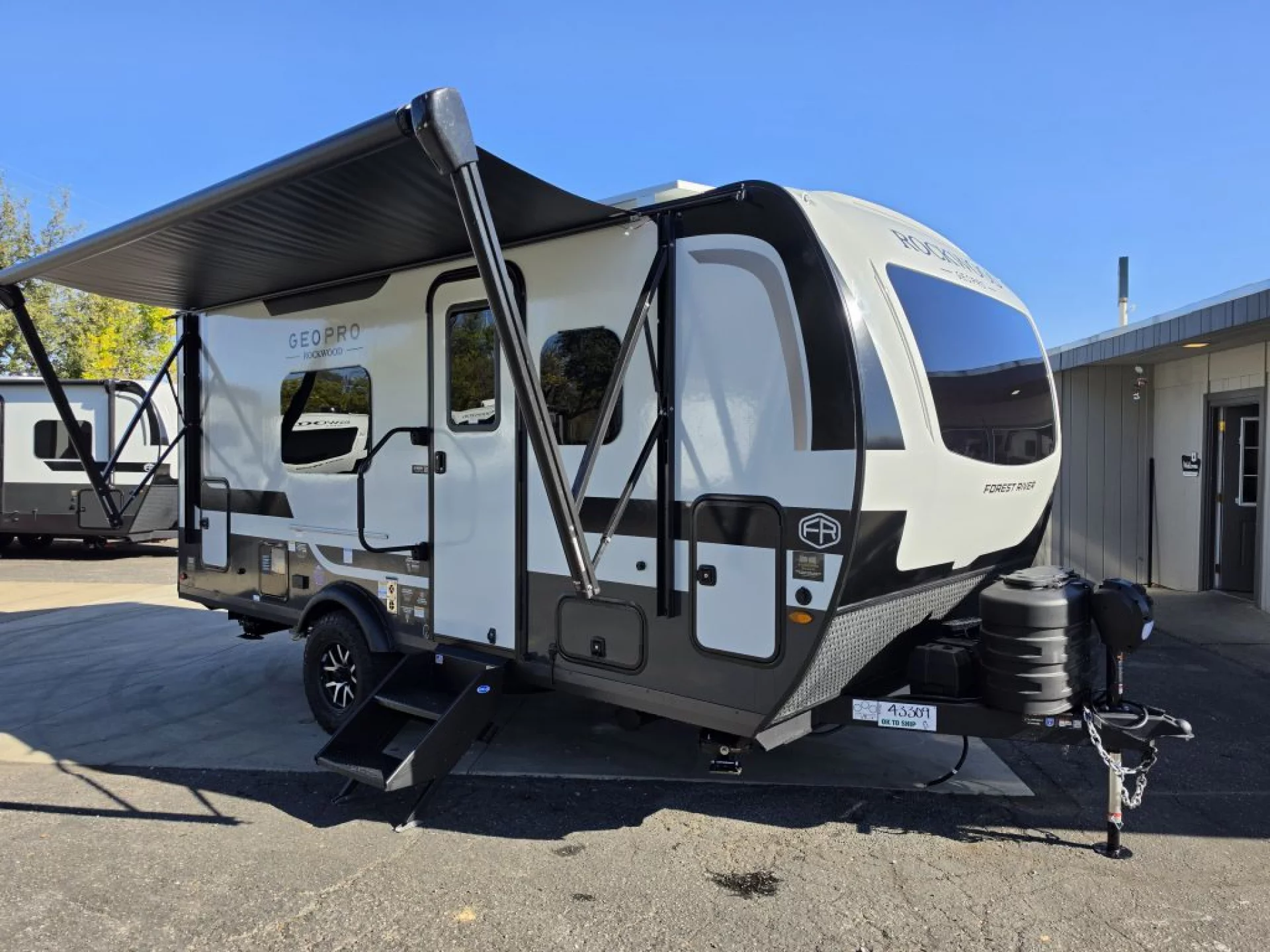 2027 FOREST RIVER ROCKWOOD GEO PRO 19SFD - Image 1
