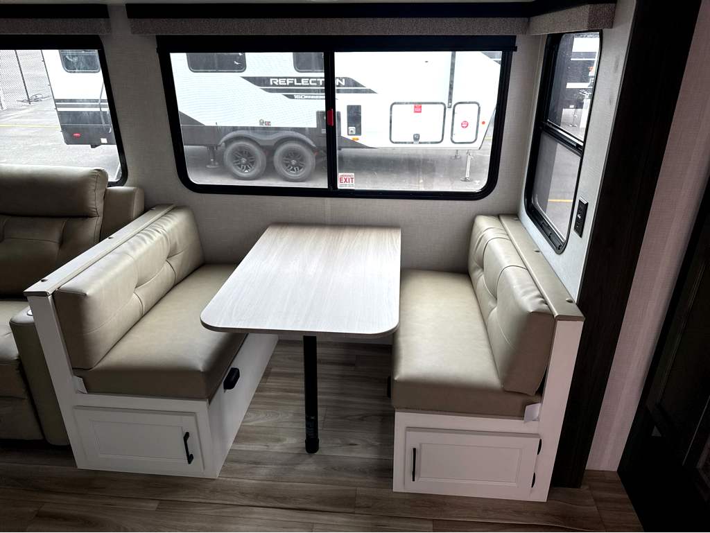 2027 VENTURE RV STRATUS 291VQB - Image 12