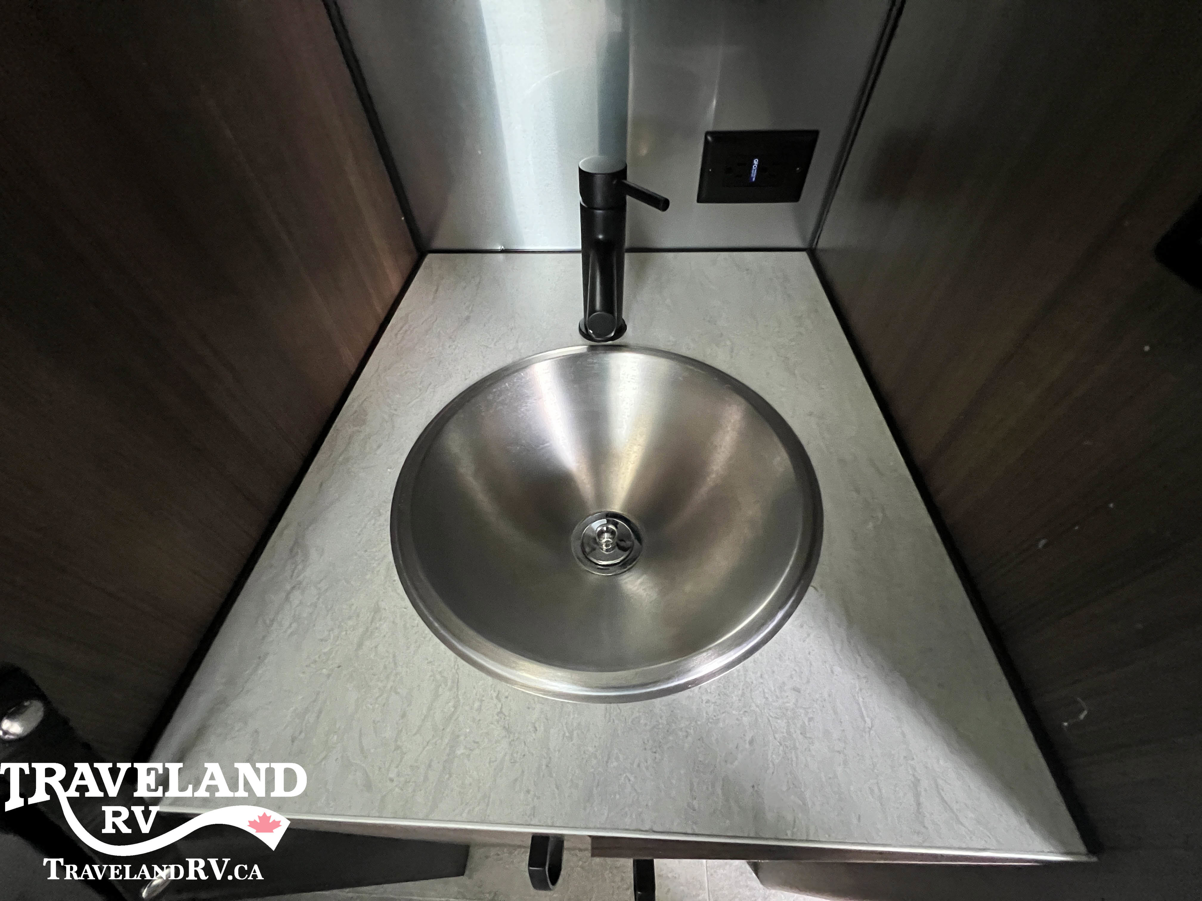 2024 Airstream Caravel 19CB - Image 16