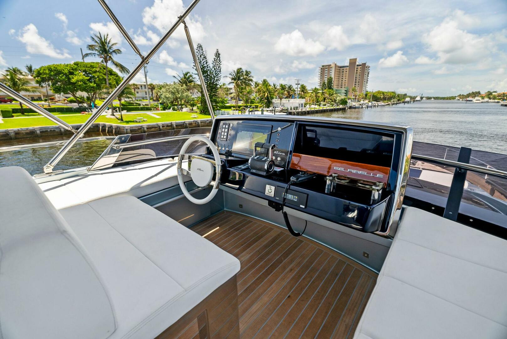 2020 Riva 66 Ribelle - Image 16