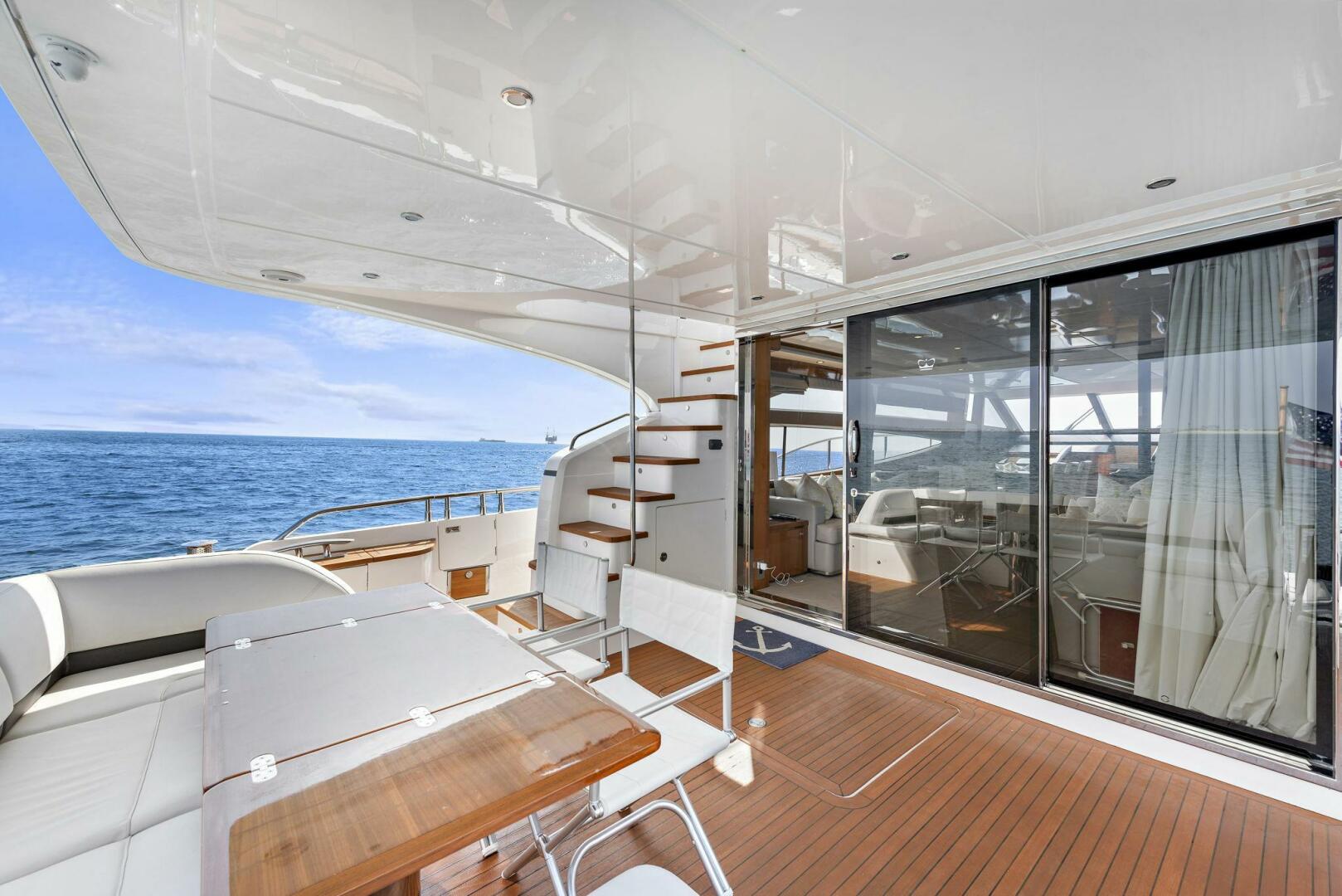 2015 Princess 72 Motoryacht - Image 18