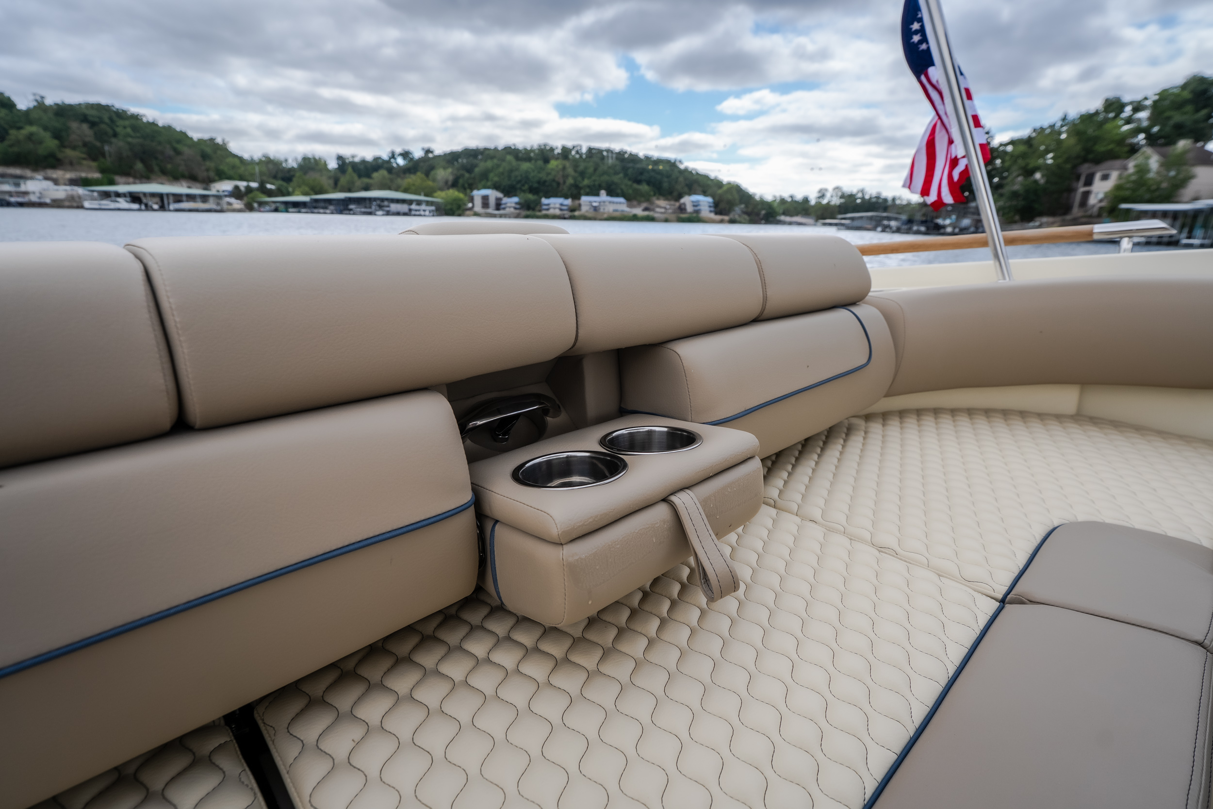 2027 Chris Craft Launch GT 35 ME - Image 21