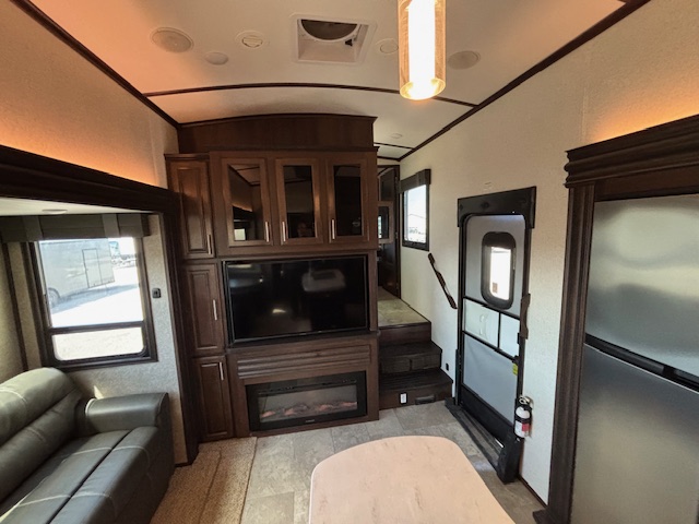 2018 Jayco North Point 379DBFS - Image 47