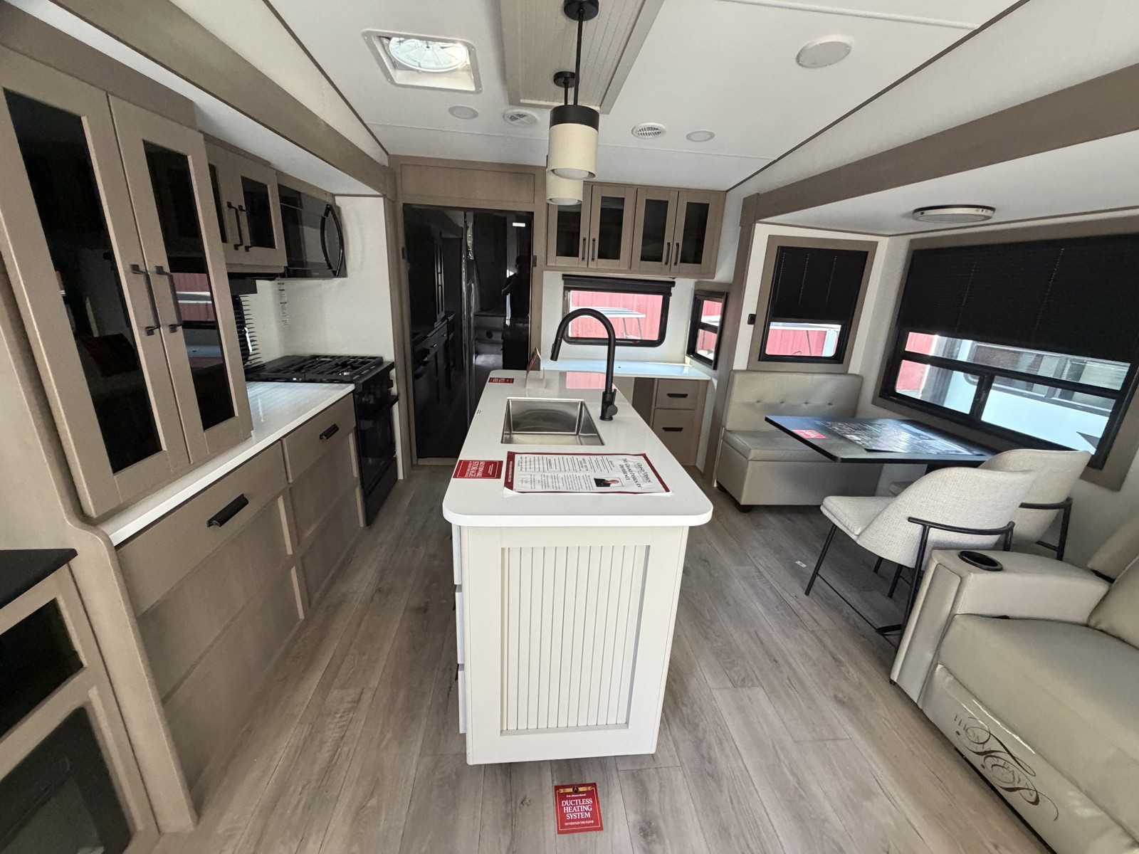 2026 GRAND DESIGN 320MKS - Image 17