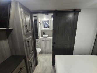 2023 KEYSTONE MONTANA LEGACY 3761FL - Image 27