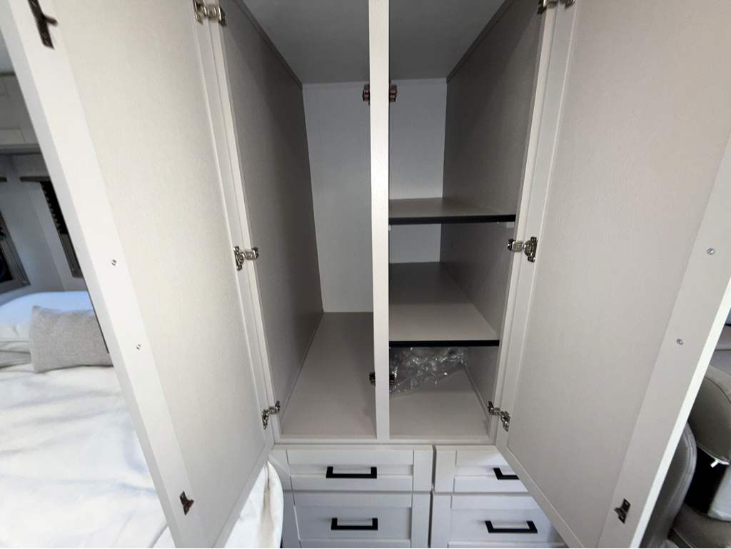 2027 ENTEGRA COACH ODYSSEY 24B - Image 26