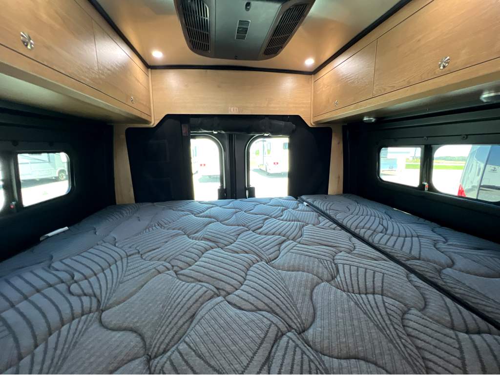 2026 AIRSTREAM RANGELINE POPTOP - Image 19