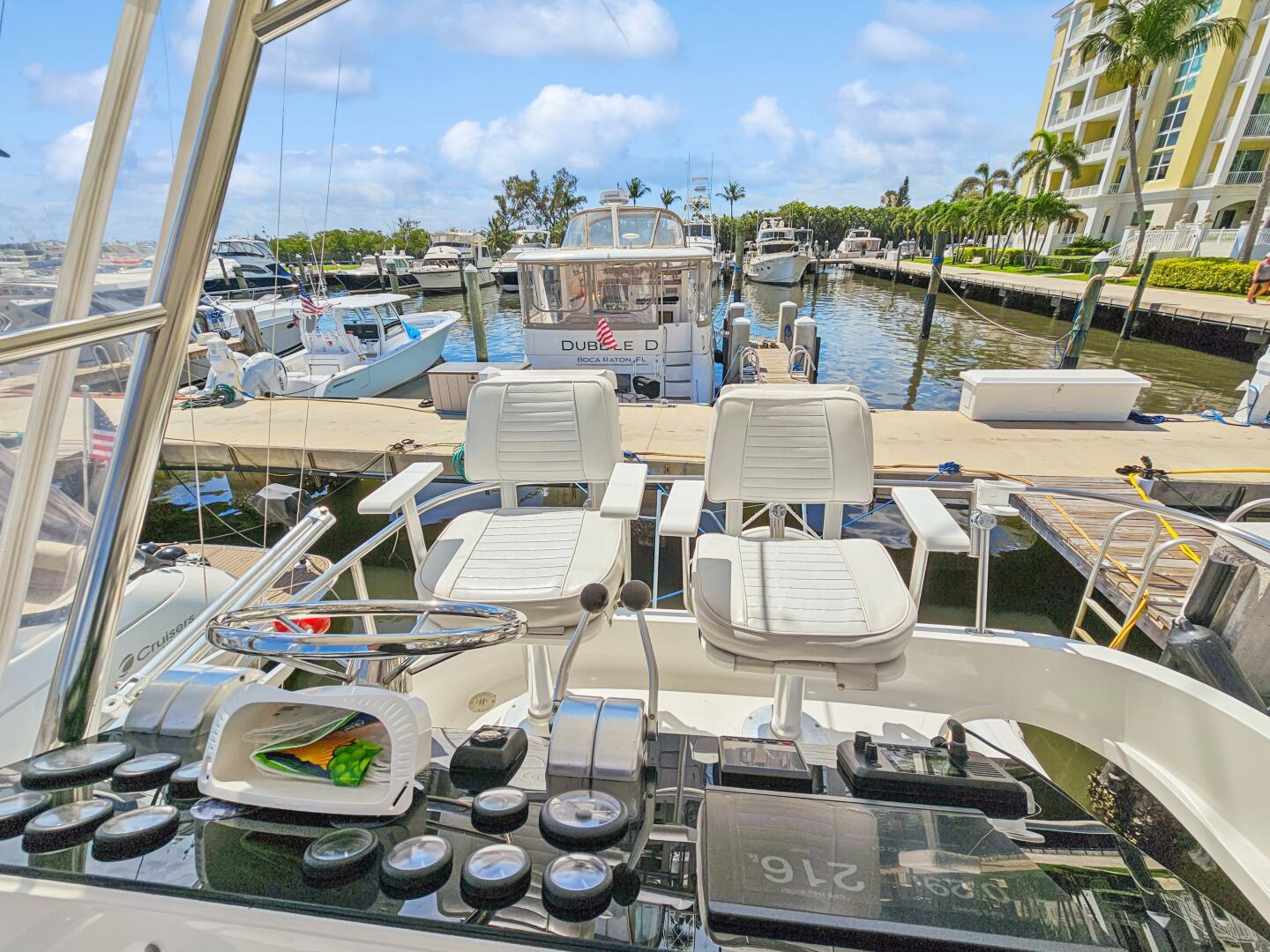 2001 Mediterranean 38 Convertible - Image 7
