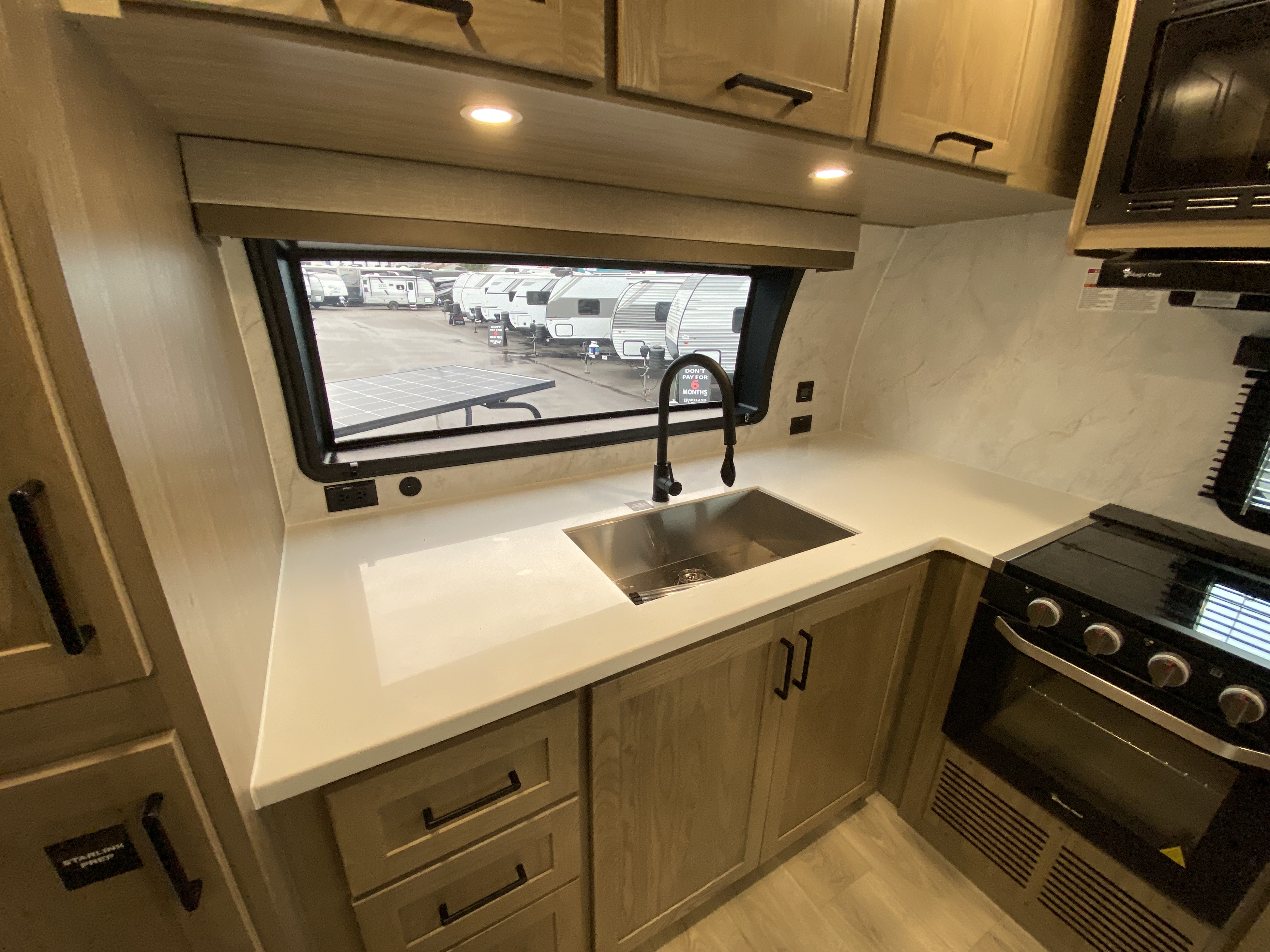 2027 Forest River Rockwood Ultra Lite 2623MBR - Image 15