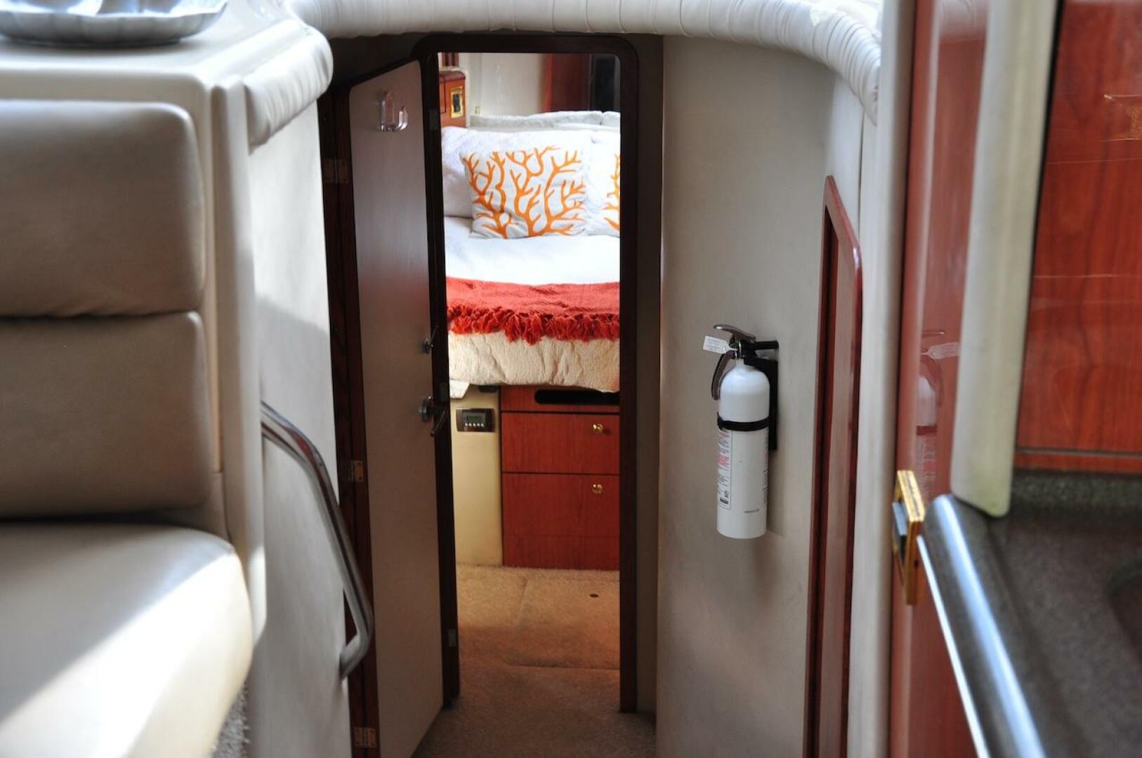 1998 Sea Ray 480 Sedan Bridge - Image 61