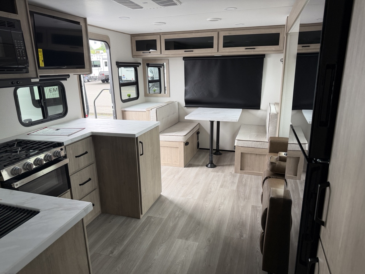 2026 Grand Design Imagine XLS 25RLE - Image 15