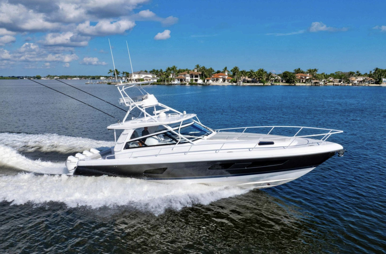2022 Intrepid 477 Evolution - Image 1