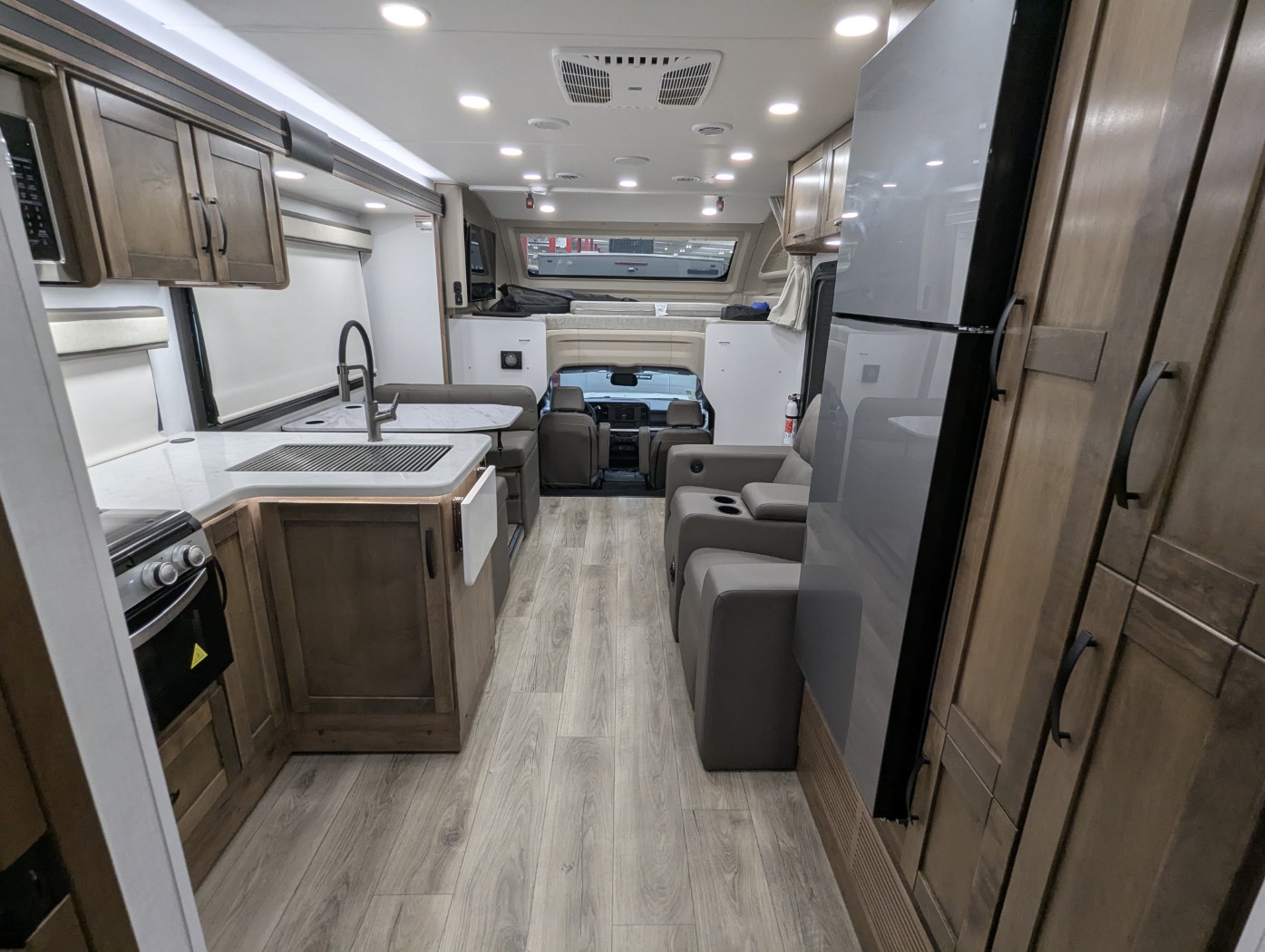 2026 Entegra Coach Esteem XL 32U - Image 34