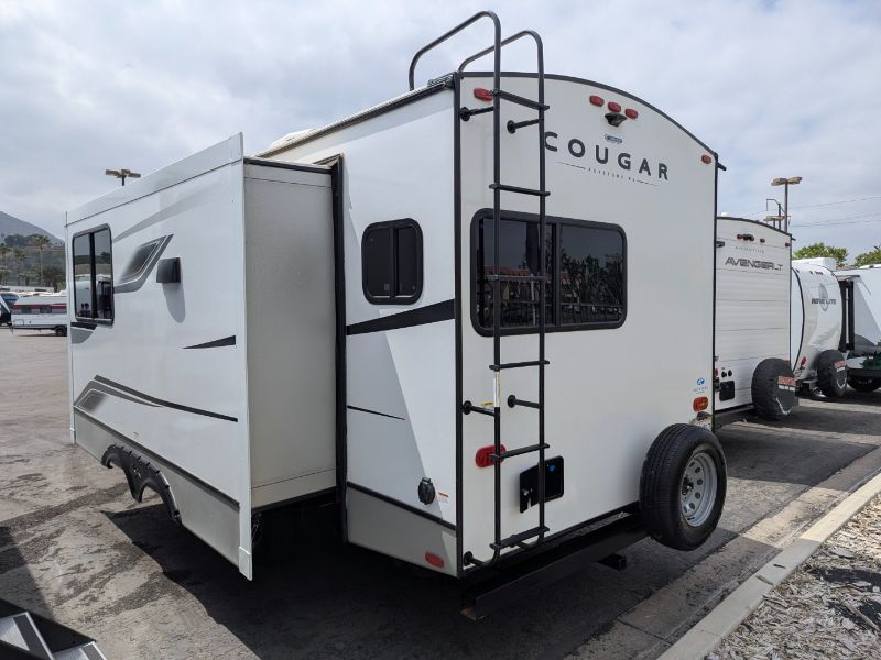 2023 Keystone Cougar Half-Ton 22MLSWE - Image 4