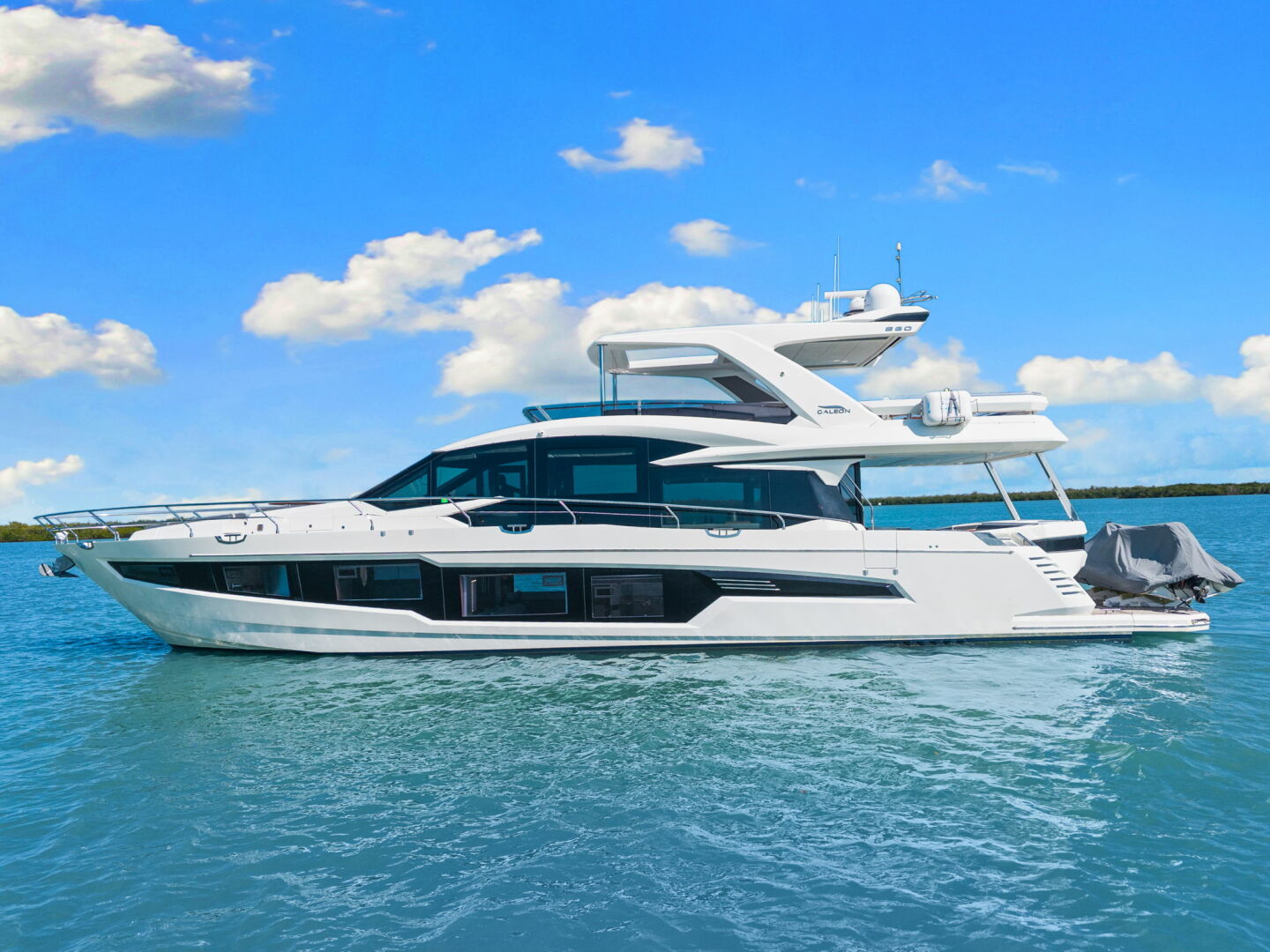 2020 Galeon 680 FLYBRIDGE - Image 2