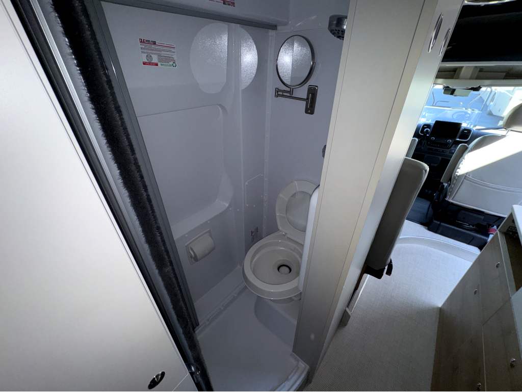2026 AIRSTREAM RANGELINE - Image 11
