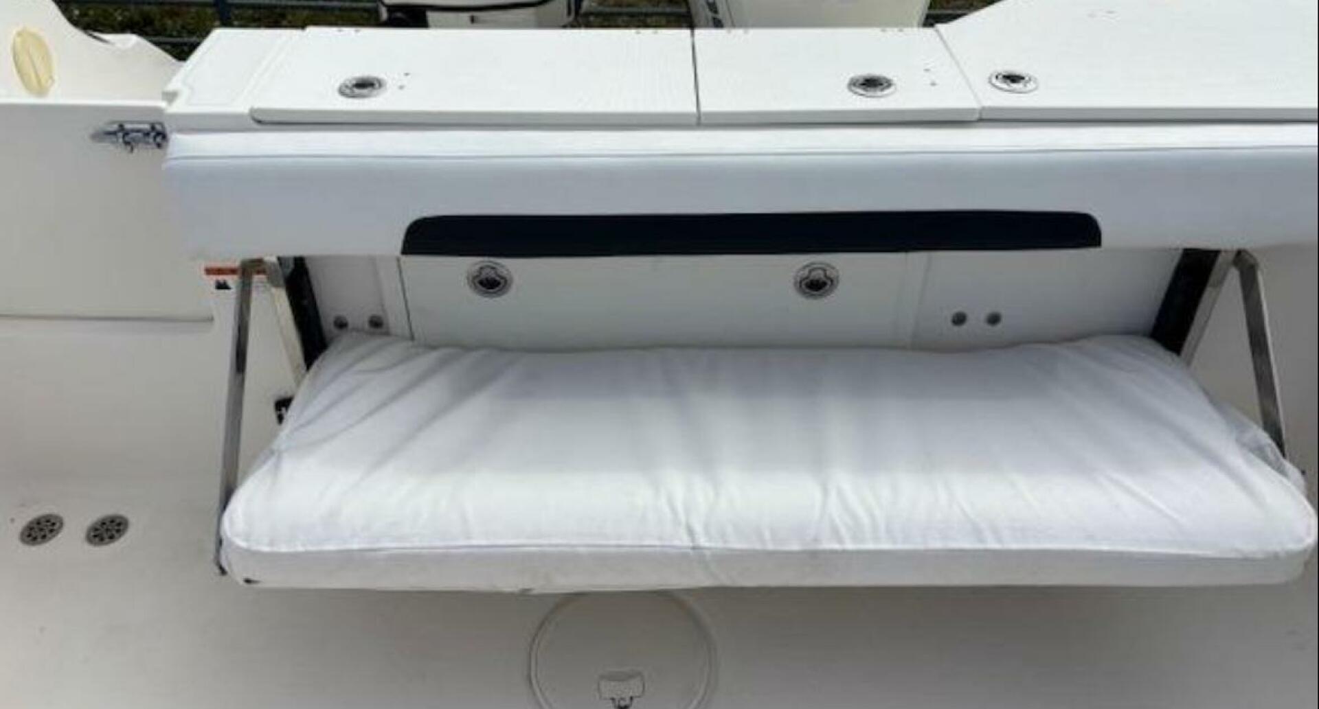 2013 Center Console Scarab - Image 11