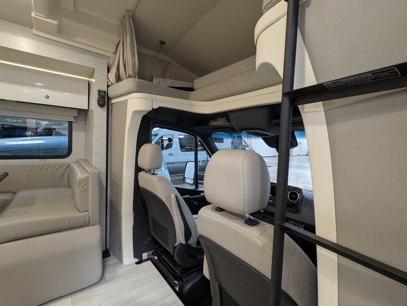 2023 Winnebago View 24J - Image 12