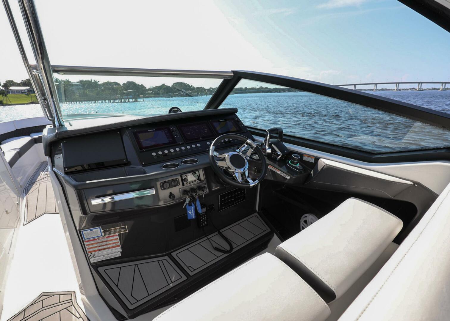 2023 Monterey 385SS Super Sport - Image 22