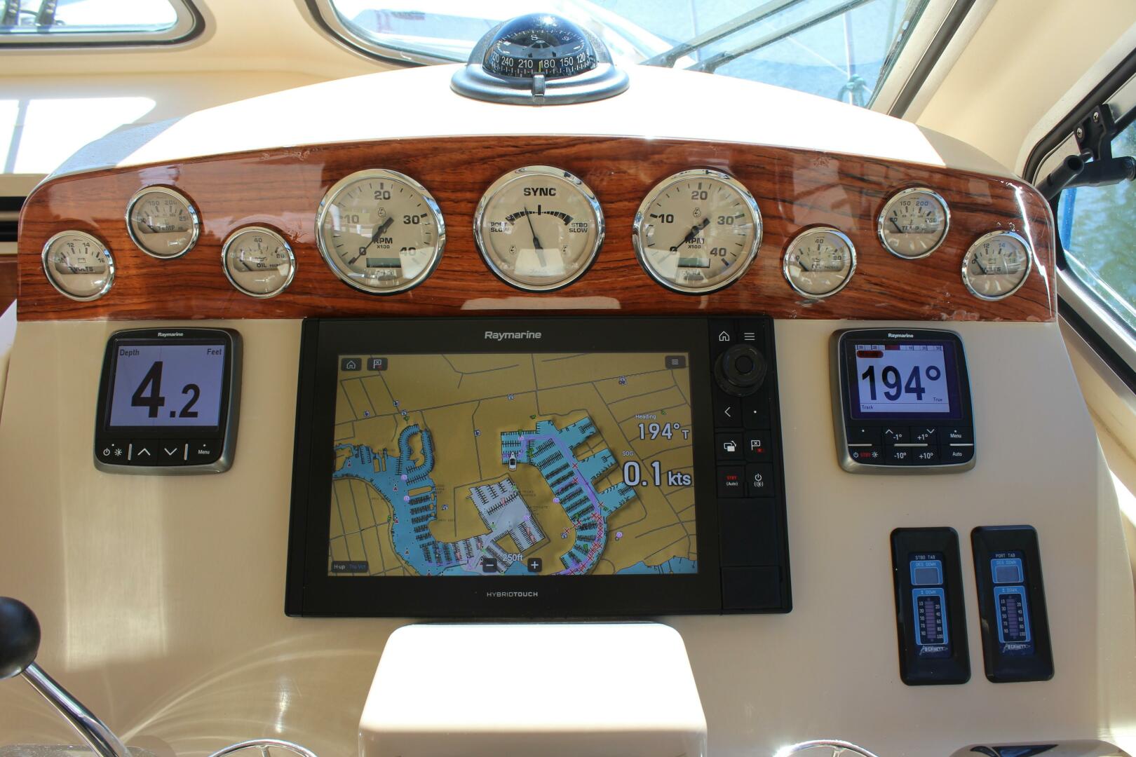 2004 Island Packet 360 Hardtop Express Cruiser - Image 10