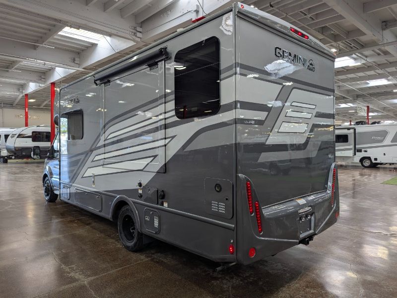 2025 Thor Motor Coach Gemini AWD 24JG - Image 5