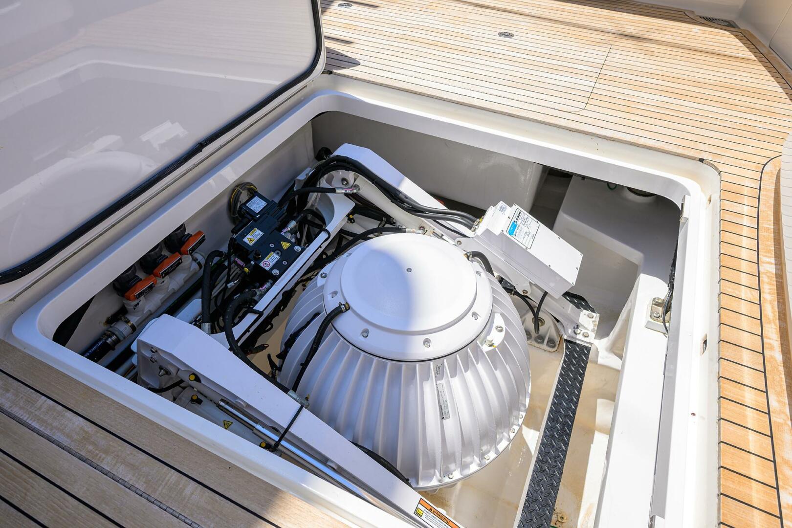 2021 Viking 72 Convertible - Image 38
