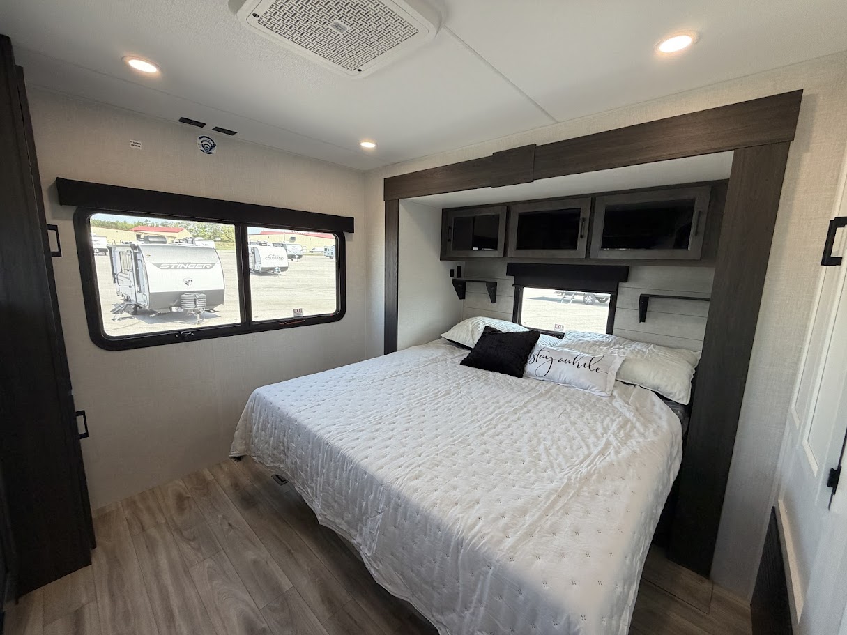 2026 VENTURE RV SPORTTREK 333VFK - Image 55