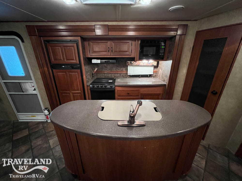 2013 Dutchmen Denali 268RB - Image 12
