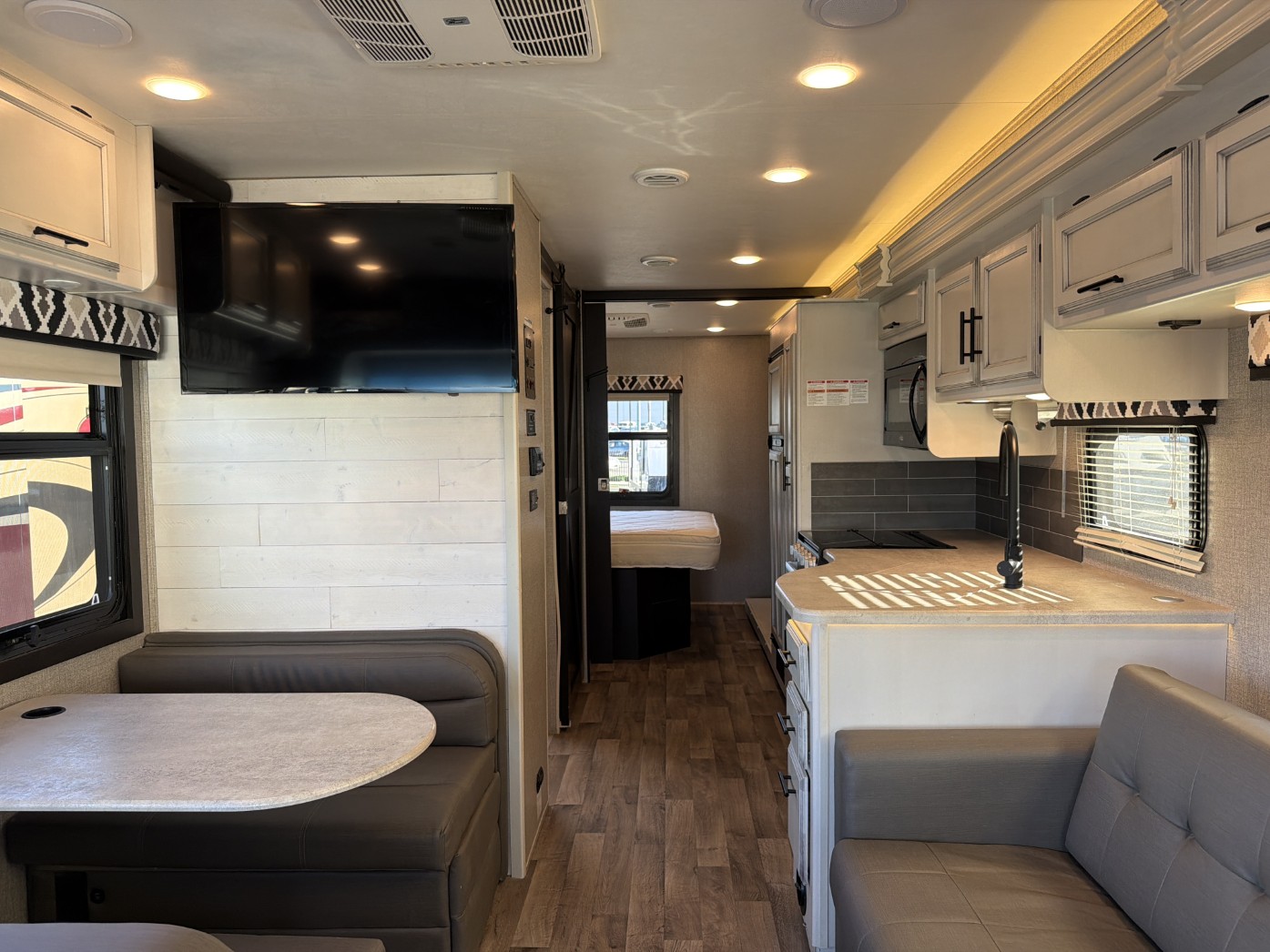 2021 Jayco Alante 29S - Image 11