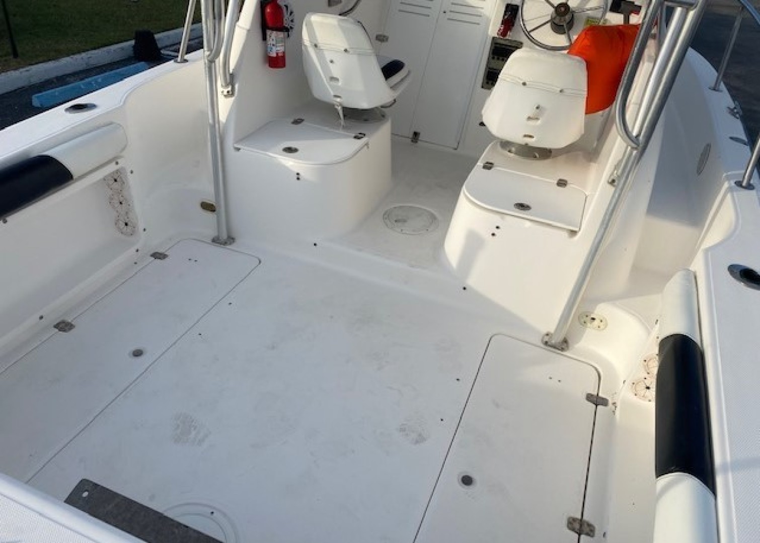 2001 Century 2300 Walkaround - Image 28