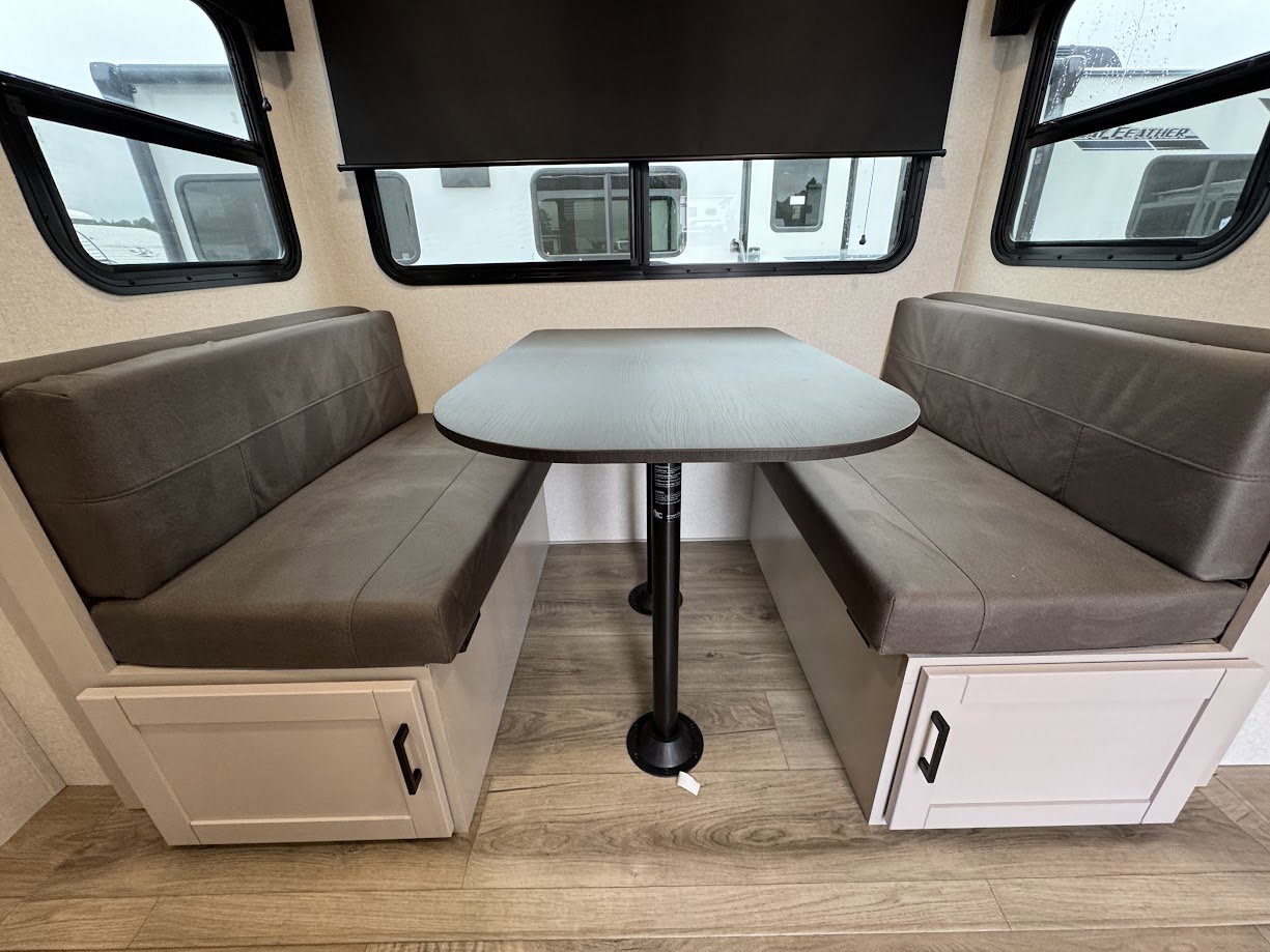 2026 JAYCO JAY FEATHER AIR 19MBS - Image 12